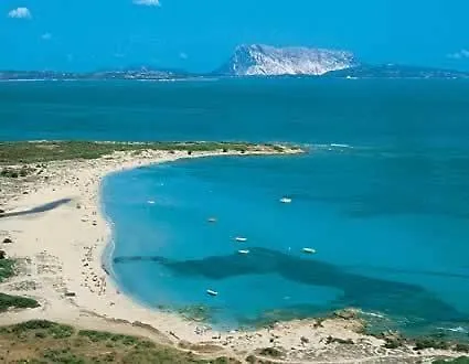 Villa Isuledda N 34 Ristrutturata A 150m Dal Mare Con 2 Stanze Per 6 Persone Posizione Tranquilla San Teodoro (Sardinia)