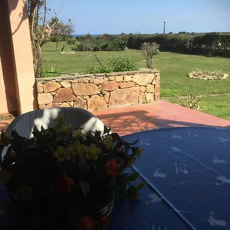 Isuledda N 34 Ristrutturata A 150m Dal Mare Con 2 Stanze Per 6 Persone Posizione Tranquilla San Teodoro (Sardinia)